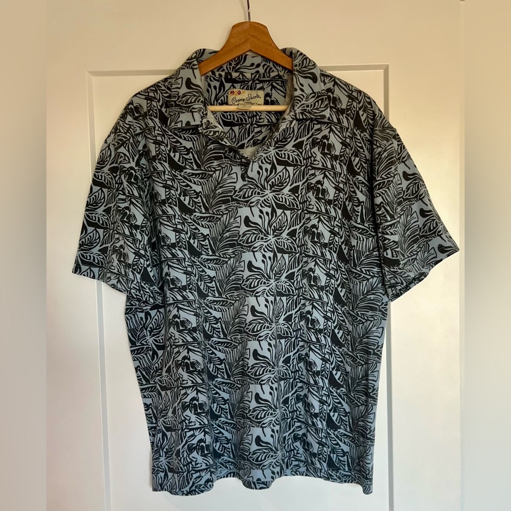 Crazy Shirts Hawaiian Polo Blue and Gray Leaf Print Men's Shirt